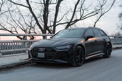 audi märke svart